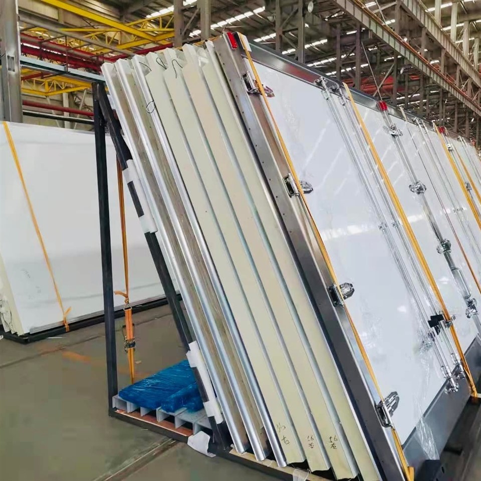 CKD-kompletoj Refrigerated Truck Body